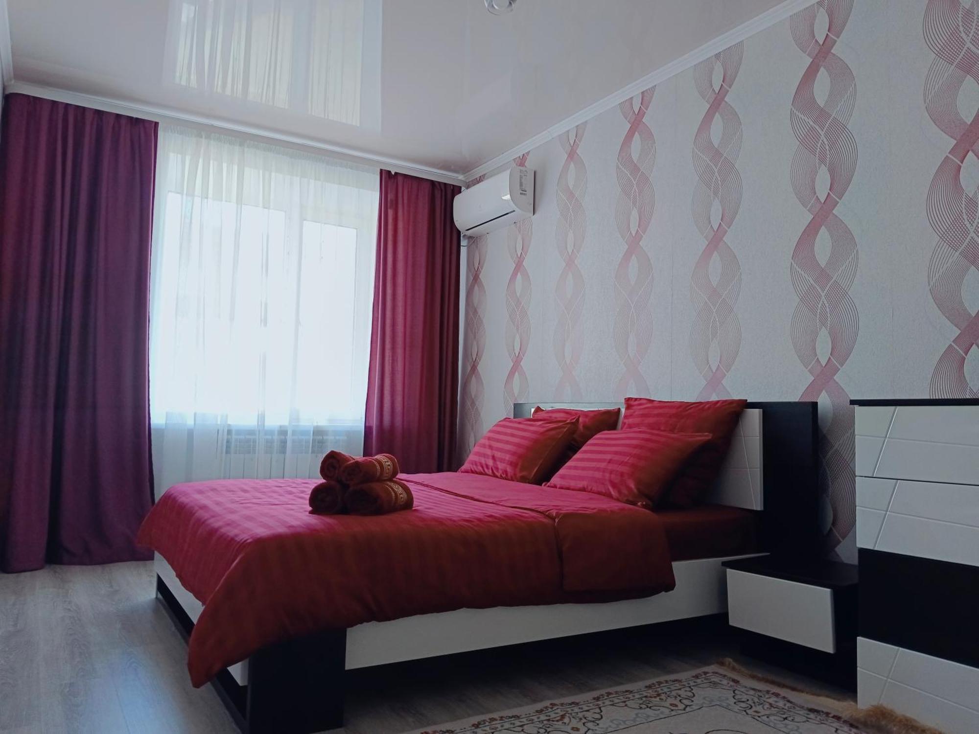 Отличная Двухкомнатная Квартира-Студия 70Кв Uralsk Dış mekan fotoğraf